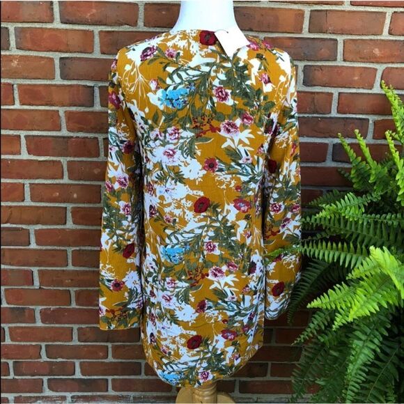 The Hanger Mustard Yellow Floral Tunic - Picture 4 of 5